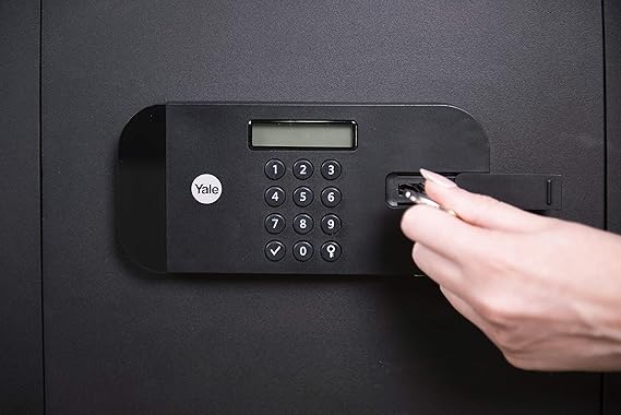 Yale 54L Digital Safe Locker |YSEB/520/EB1| 54L Digital Safe Locker – Black 4 Yale 54L Digital Safe Locker |YSEB/520/EB1| 54L Digital Safe Locker – Black - Image 4